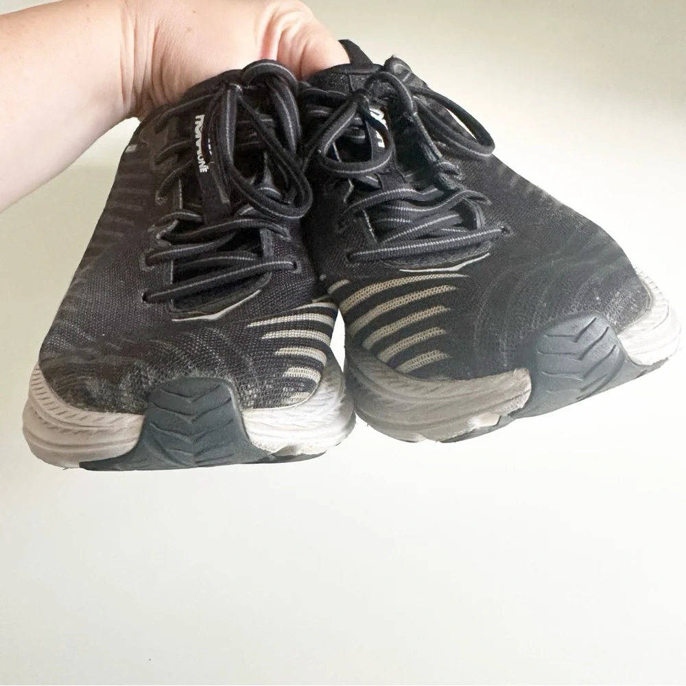Hoka One One Rincon 1102874 Black White Men's 10.5
